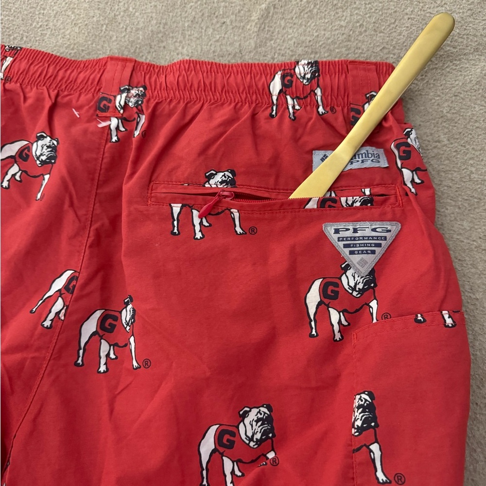 Columbia Georgia Bulldogs Mens Medium PFG Shorts Hybrid Backcast II Red NCAA - Picture 7 of 13